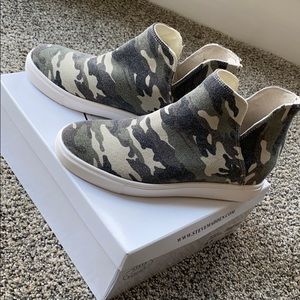 Steve Madden Wedge Sneaker